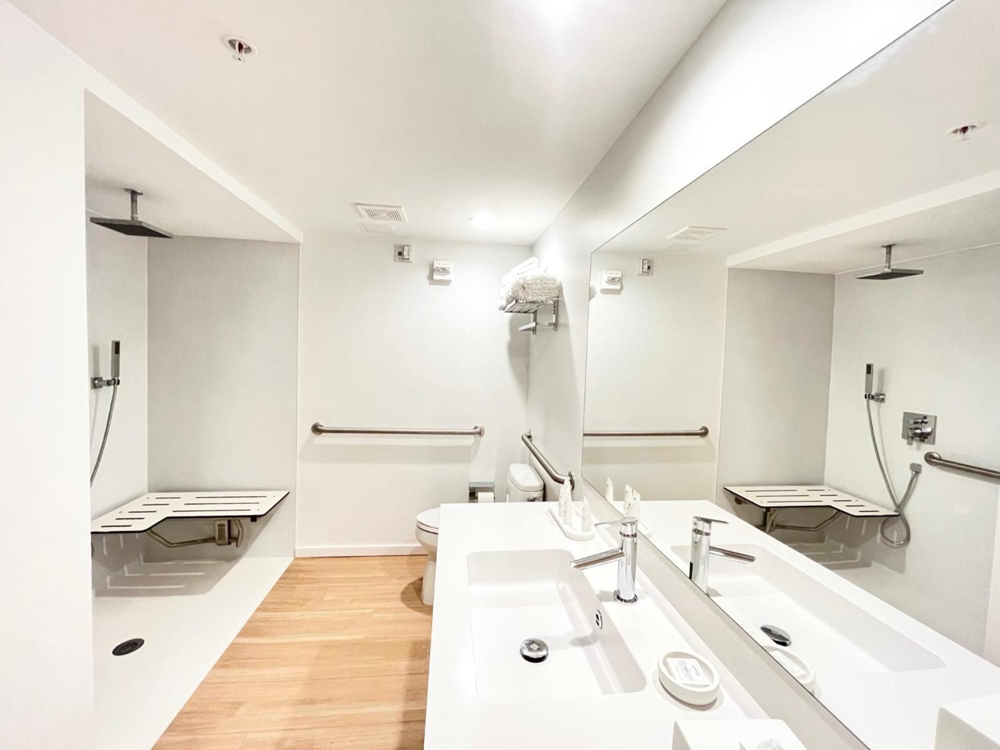 Beach Haus Residences Bal Harbour Oda fotoğraf